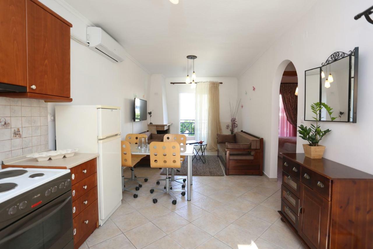 Kastoria Apartments โปไลโครโน ภายนอก รูปภาพ