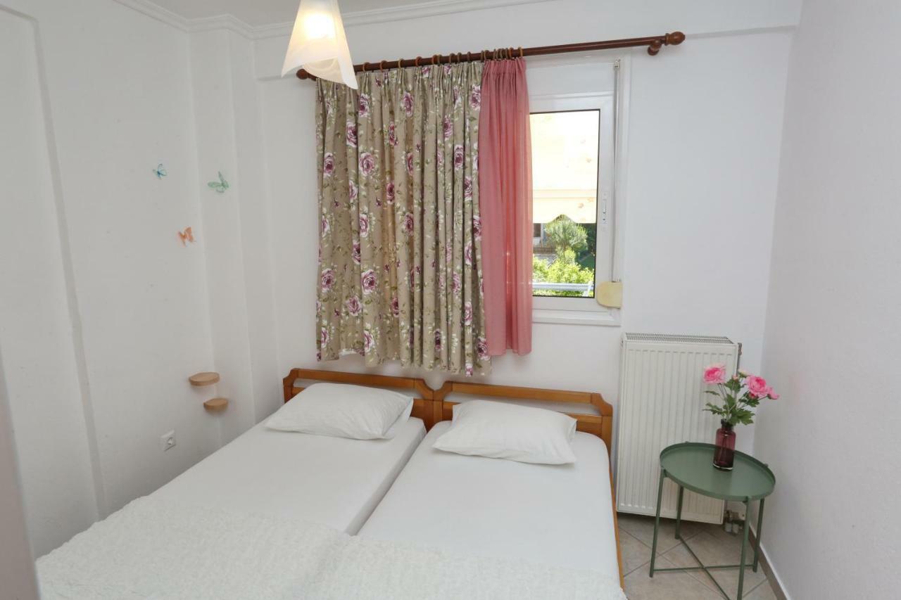 Kastoria Apartments โปไลโครโน ภายนอก รูปภาพ